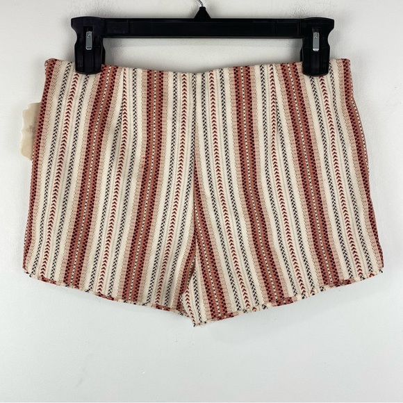 Alter’d State size Medium Women’s Multicolored Striped Shorts - Picture 3 of 5